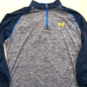 UnderArmour XL blue quarter zip running shirt